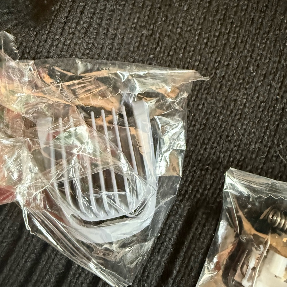 Set of Hair Clippers and Guards - Picture 3 of 7